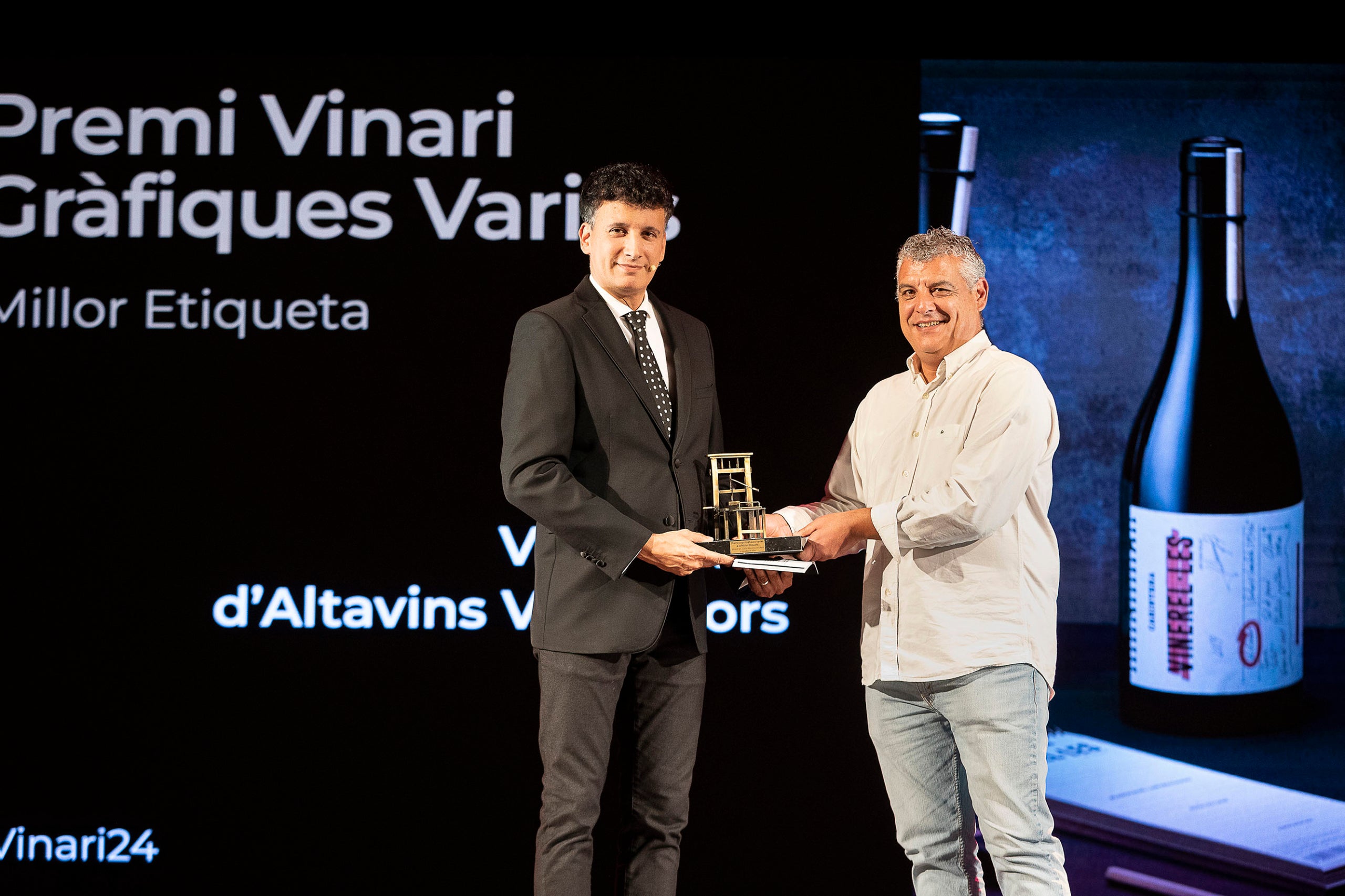 Premi Gràfiques Varias a la Millor Etiqueta: Col·lecció Vinarel·les 
