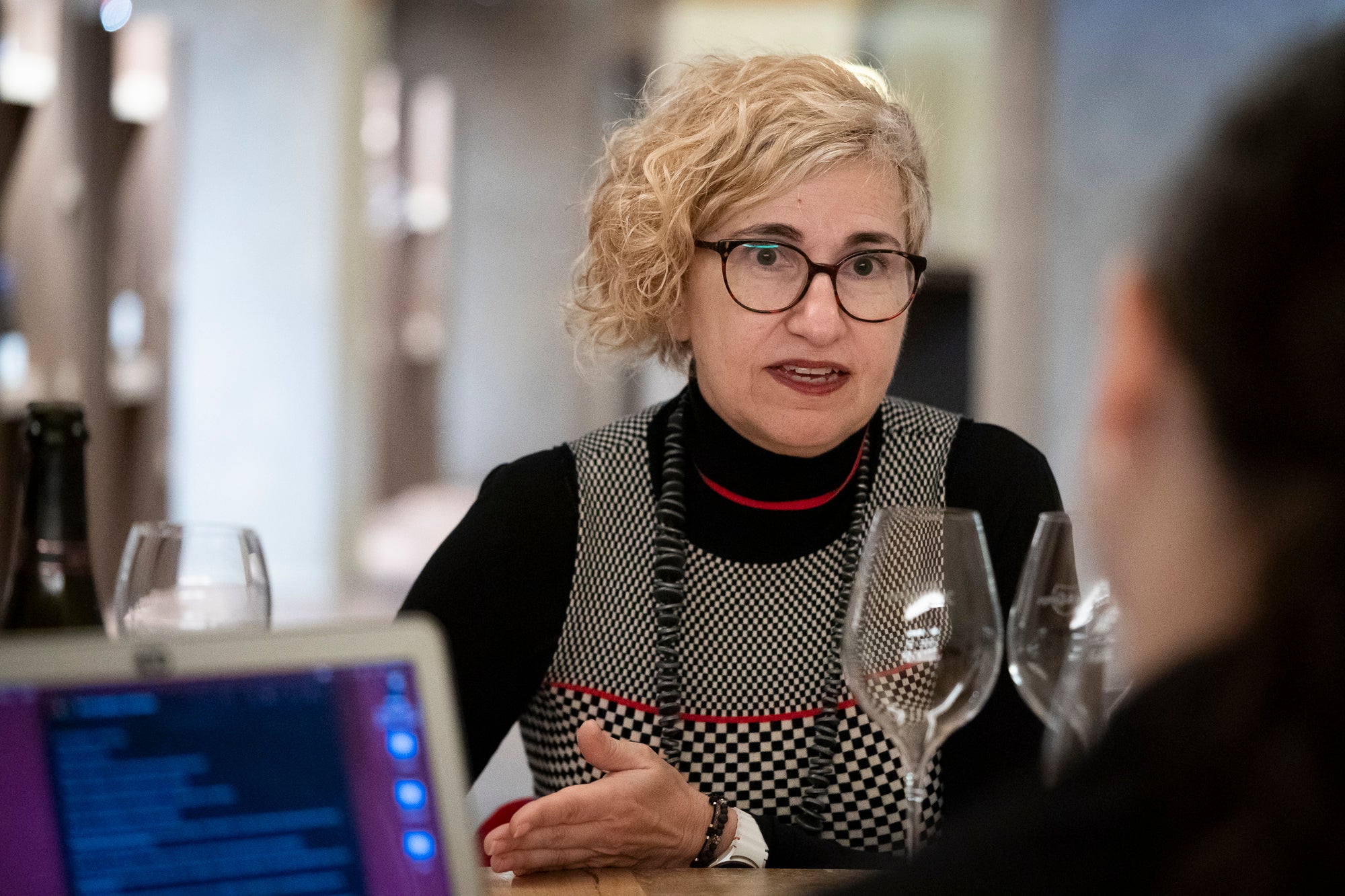 Anna Casabona, sommelier catalana i delegada comercial al celler Juvé&Camps / Mireia Comas