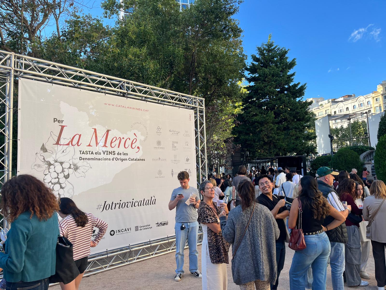 Imatge del tast de vins catalans de les Festes de la Mercè de Barcelona / Júlia Catarineu