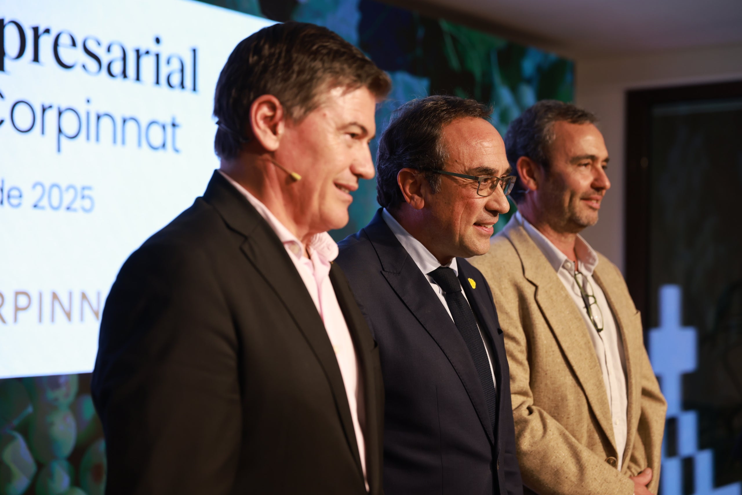 Antoni Cañete, president de Pimec; Josep Rull, president del Parlament de Catalunya; i Pere Llopart, president de Corpinnat / Cedida