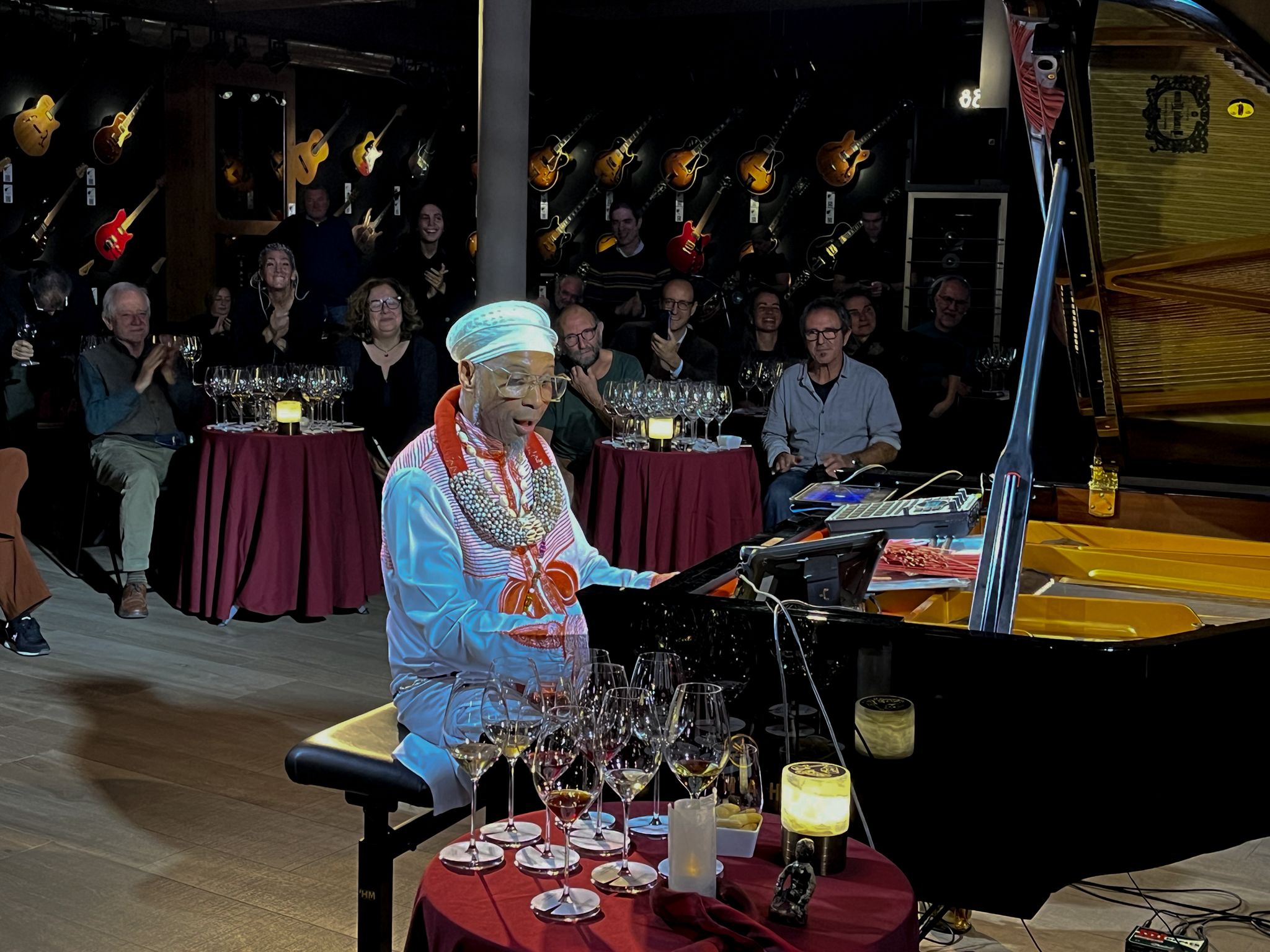 El músic Omar Sosa, durant la 'The Wine Experience' / J.C.