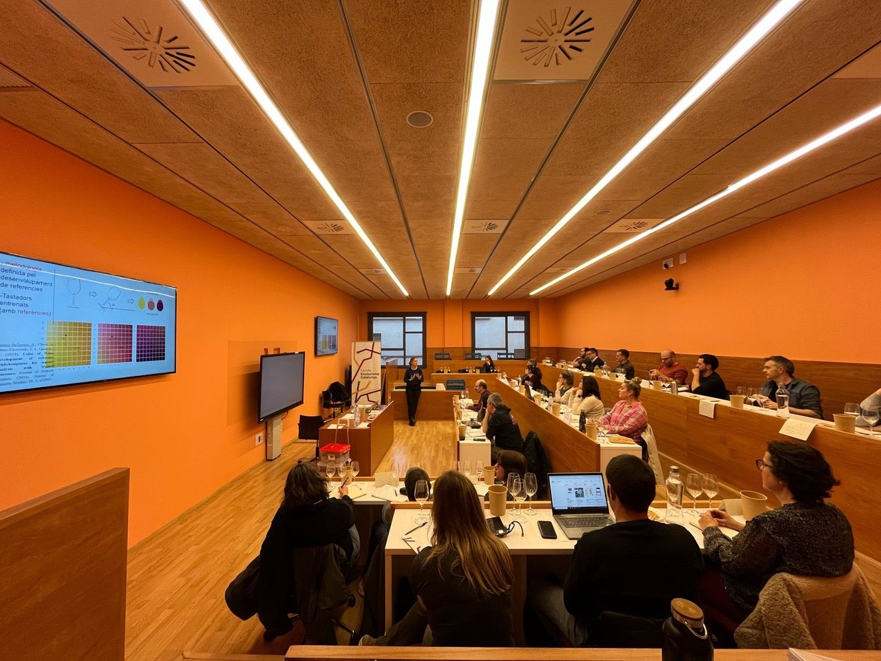Imatge d'una de les sales de l'Escola d'Enoturisme de Catalunya on es fan els cursos / Cedida