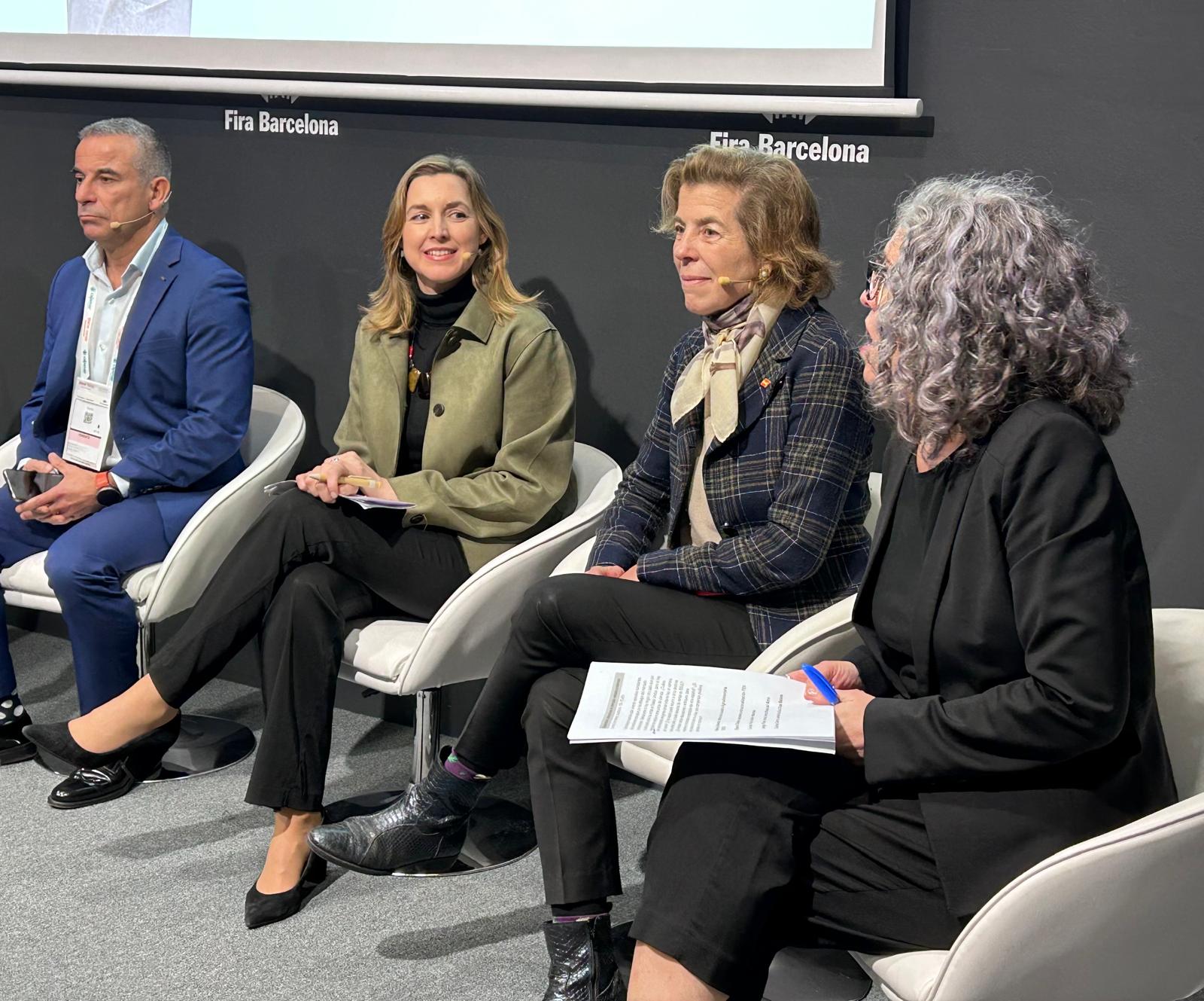 Lucas Payá, consultor, Jorge Rivero, director comercial del celler Marqués del Atrio, Carlos Carrión (Paco&Lola), Elena Cifuentes y María Naranjo / J.G.