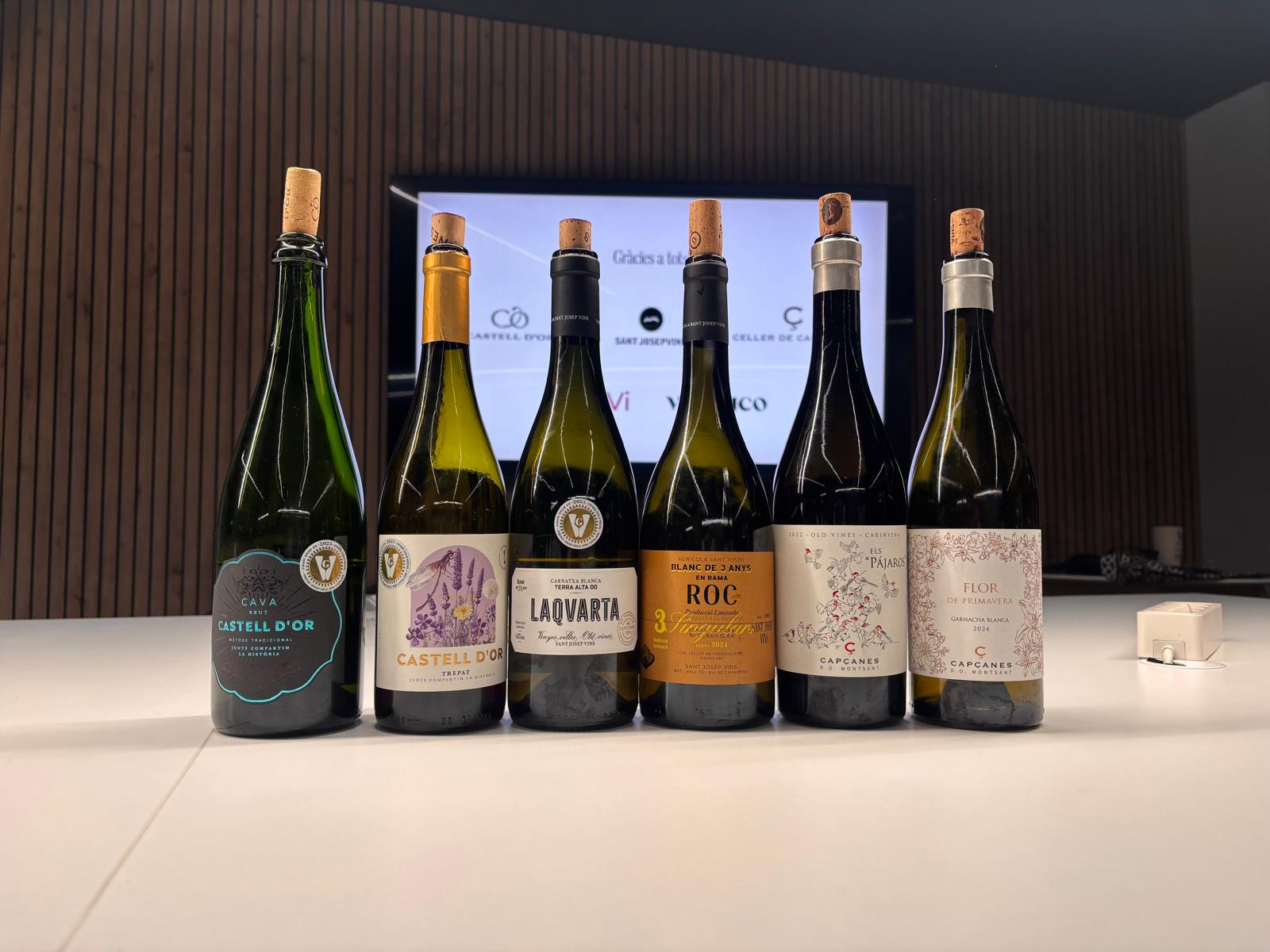 Els sis vins premiats dels Premis Vinari en el tast exclusiu de Vinótico a la redacció del Grup Món / J.G.