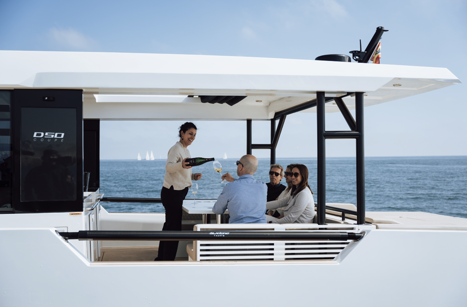 Un dels iots de De Antonio Yachts on es viu l'experiència col·laborativa amb Recaredo  / Cedida