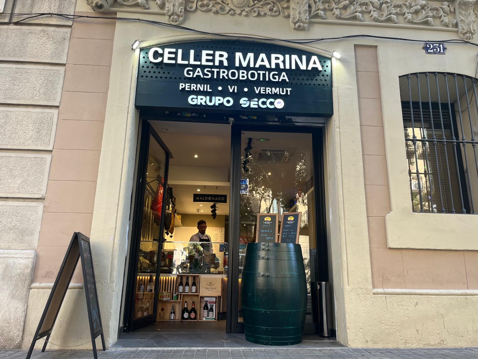Façana exterior del local de Sagrada Família, Celler Marina / J.C.