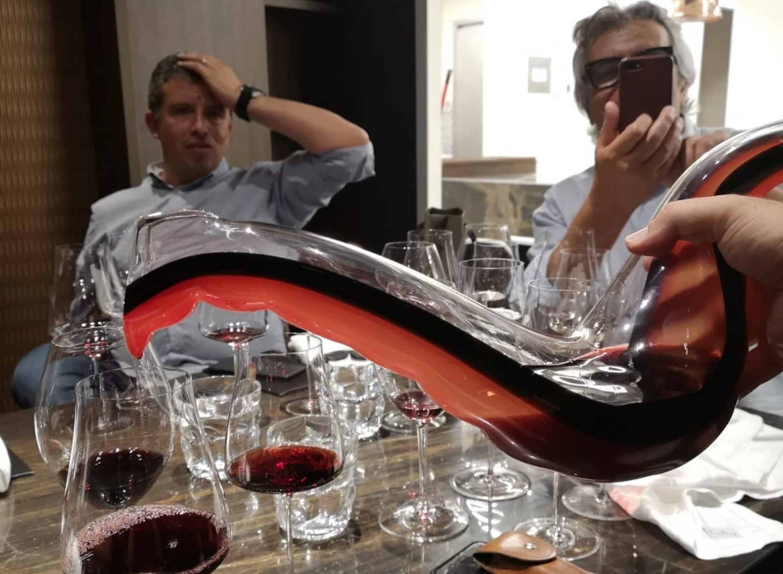 El Teixar 2007 servit en un decantador de Riedel.